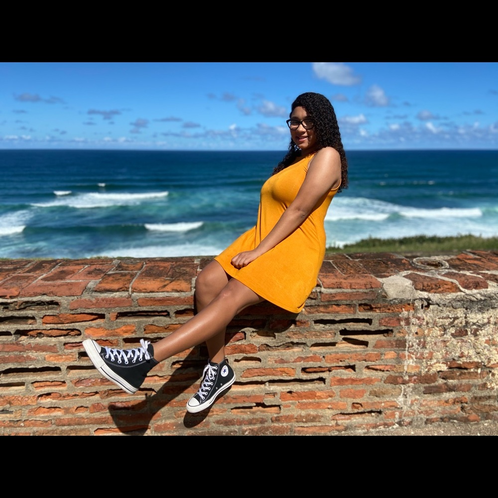 Meet your Posher, Nohely